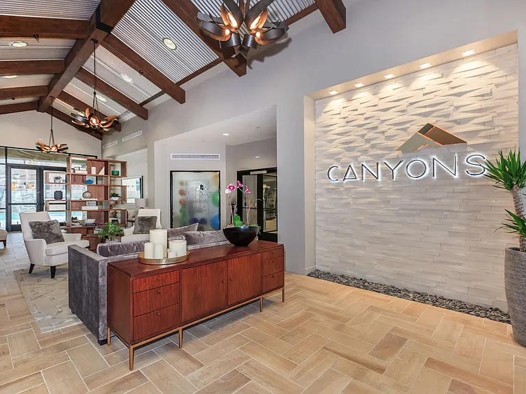 Leasing center