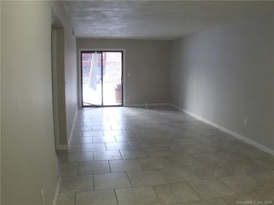 35 Woodsedge Dr APT 5B, Newington, CT, 06111