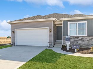 2202 N 7th St, Indianola, IA 50125