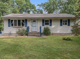 105 Starling Dr, Trail Creek, IN