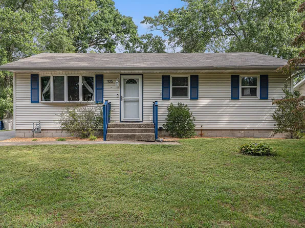 105 Starling Dr, Trail Creek, IN 46360