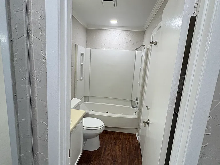 400 W South Town Dr #402 — Photo 58