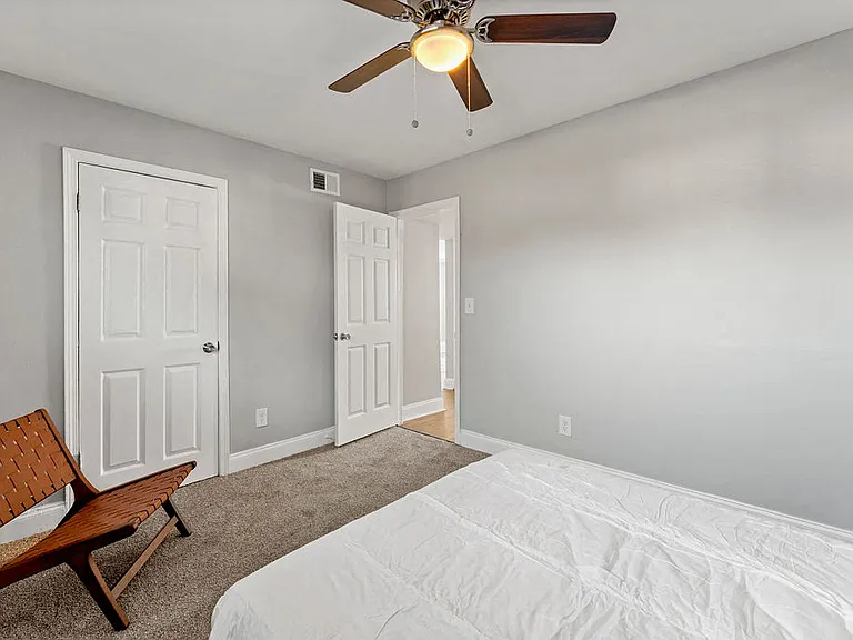 Balfour East Lake — Photo 36