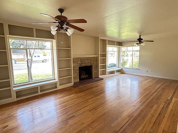 2nd image of 1015 Monterey St