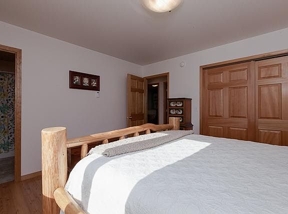 4th image of 1550 Faye Ln