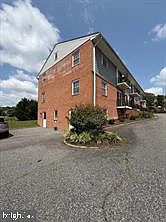 2 bed, 1.0 bath, 900 sqft, $1,650 — Photo 1