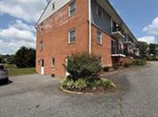 1425 Dandridge St, Fredericksburg, VA 22401