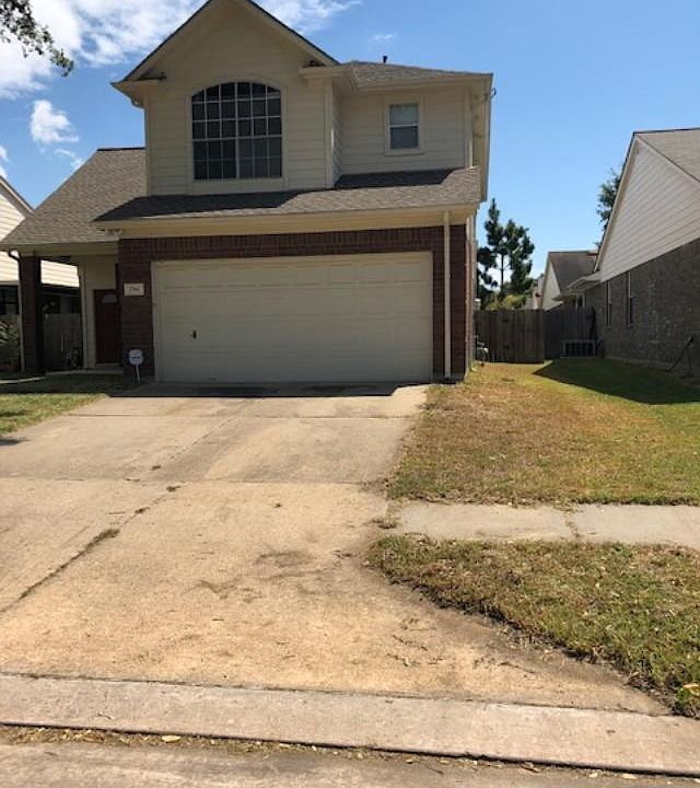 1st image of 2914 Amber Cliff Dr