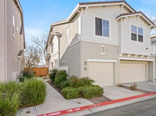 388 N Greco Ln, Clovis, CA