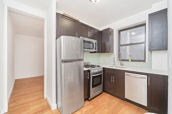 Rented by Living New York | media 10