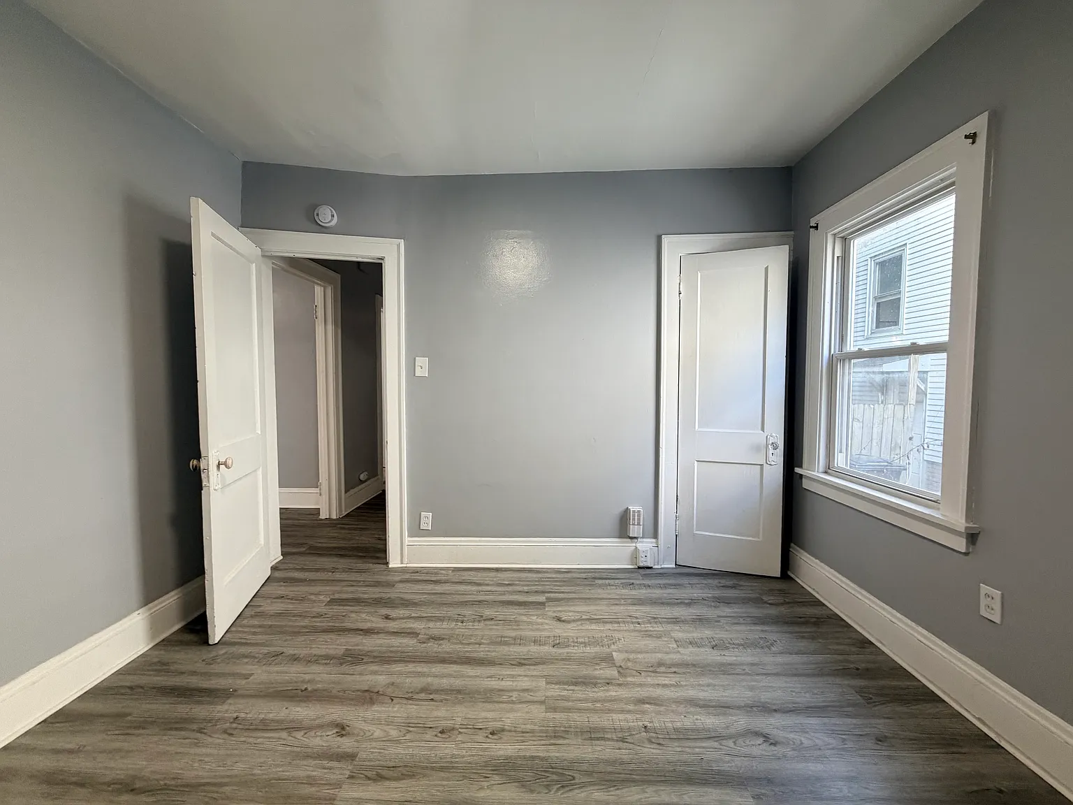 2 bed, $1,250 — Photo 2