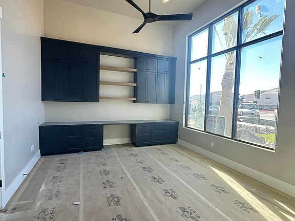4th image of 410 W Lamond Cir