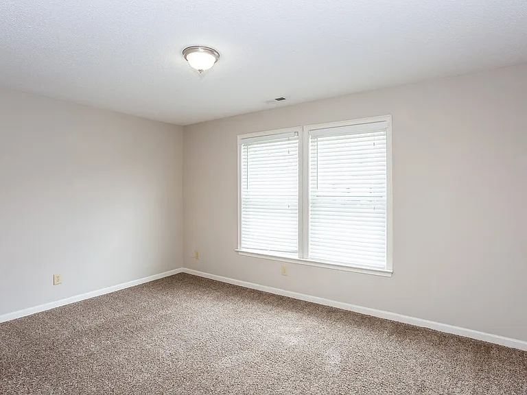 719 Capstone Ave — Photo 14
