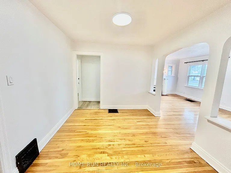 704 Brookfield Rd S — Photo 12