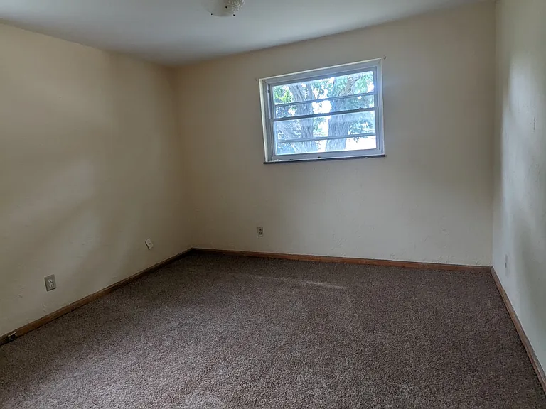 93 Village Dr #D — Photo 8