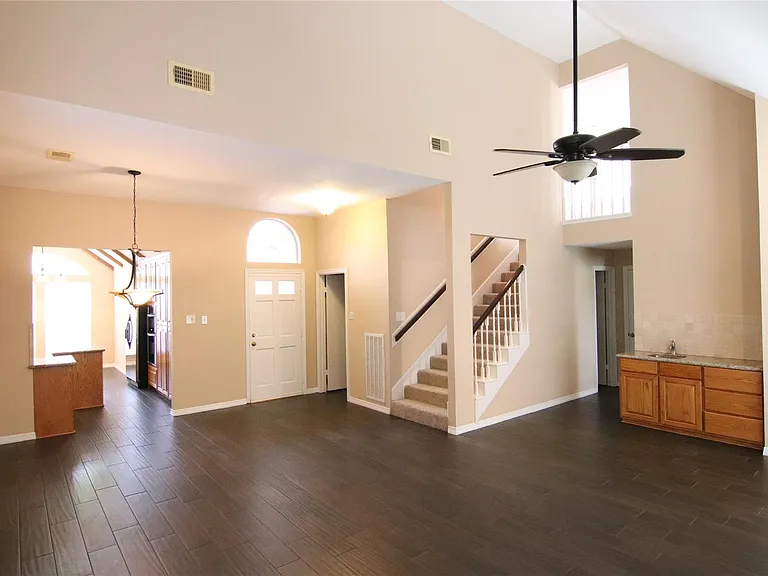 14423 Sandalfoot St — Photo 6