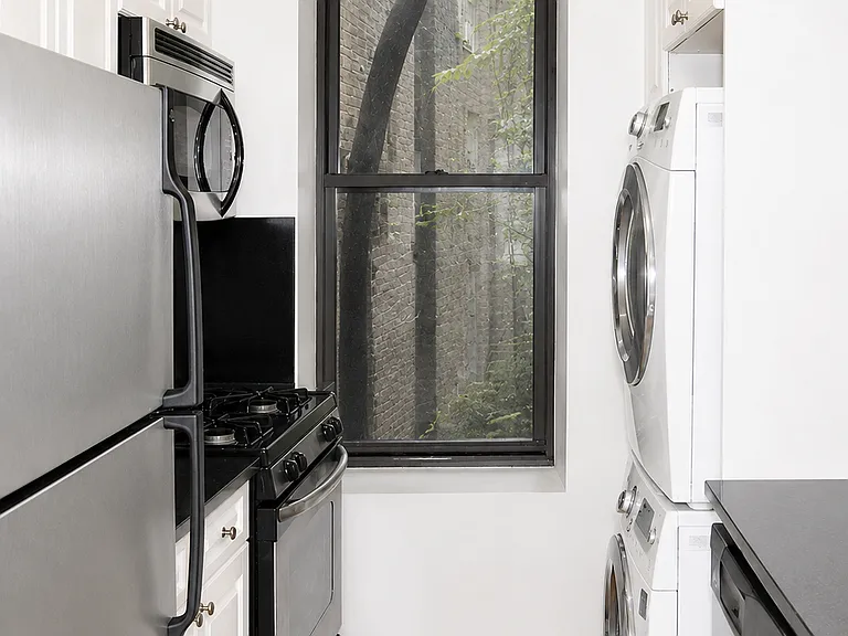 515 W 122nd St #24 — Photo 3