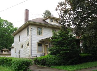 439 Grand Ave, Aurora, IL 60506