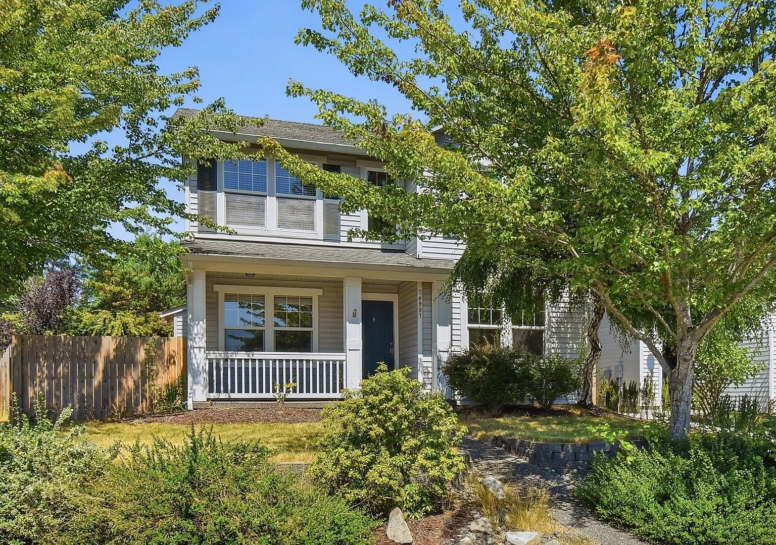 3bd/2.5ba Everett Home — Photo 1