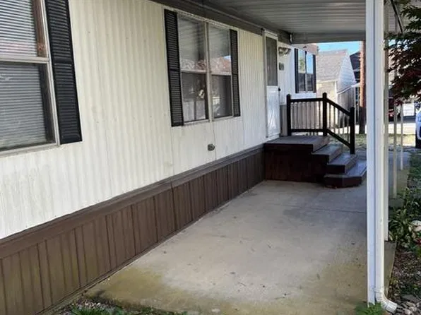 1735 W Poplar Ter, York, PA 17404