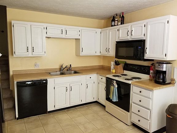 5th image of 1015 Trent Blvd