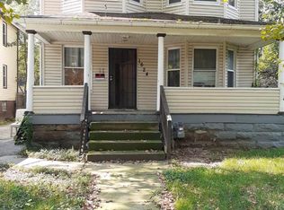 1624 Carlyon Rd, East Cleveland, OH 44112