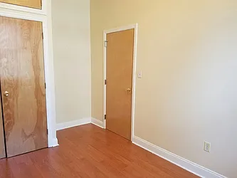 Rented by Manhattan Apartment Organization