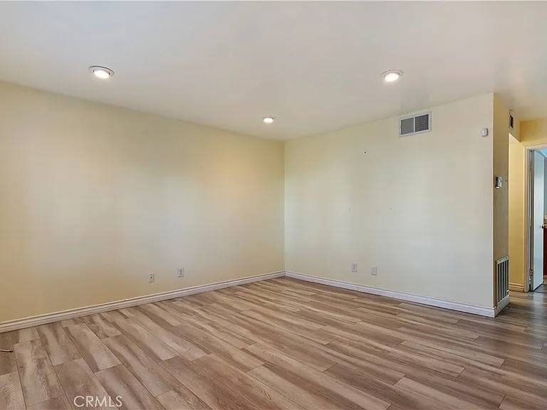 8707 Cedros Ave #7 — Photo 6