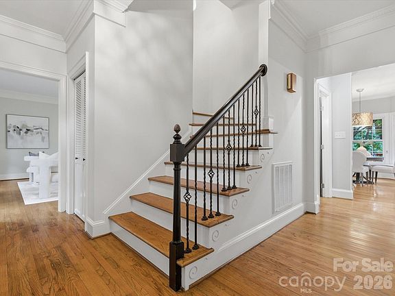 3rd image of 2506 Winding Oak Dr