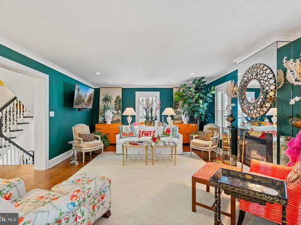 5711 Brookside Dr, Chevy Chase, MD 20815