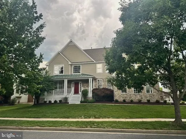 14226 Floral Park Dr, Gaithersburg, MD 20878
