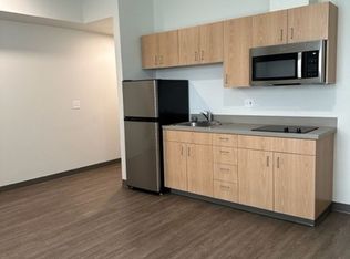 990 Broadway St NE #423, Salem, OR 97301