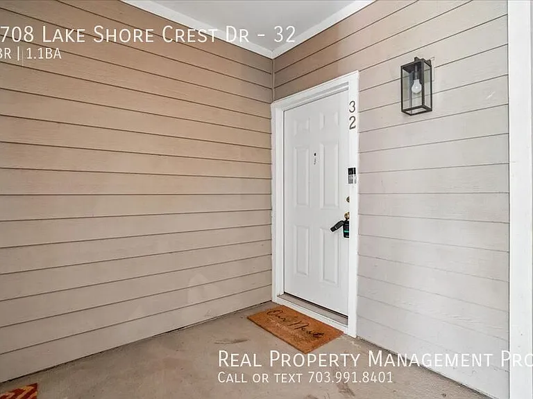 1708 Lake Shore Crest Dr #32 — Photo 2