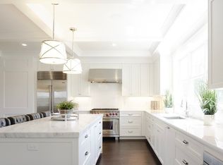 42 Graystone Ln #42, Natick, MA 01760