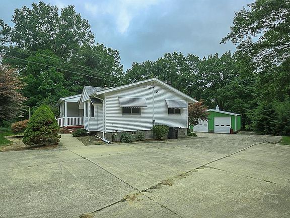 5th image of 10430 Mardon Ct