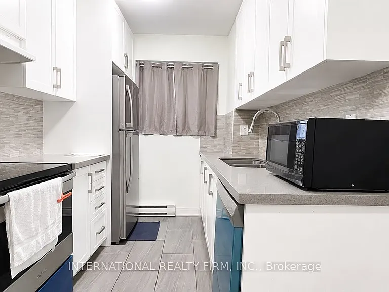 40 Sunny Glen Cres #308 — Photo 6
