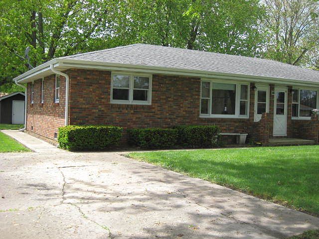 1st image of 912 Luther Dr #A