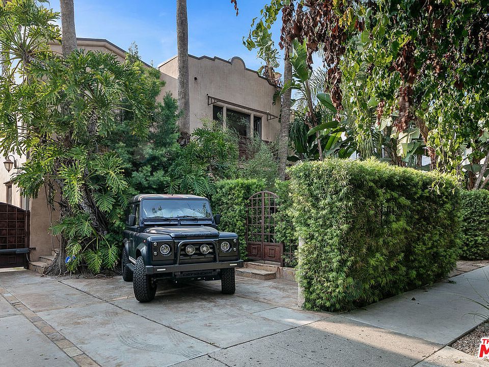 1st image of 1029 N La Jolla Ave
