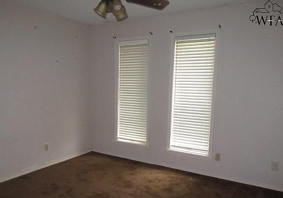 3rd image of 4529 Woodcrest Cir