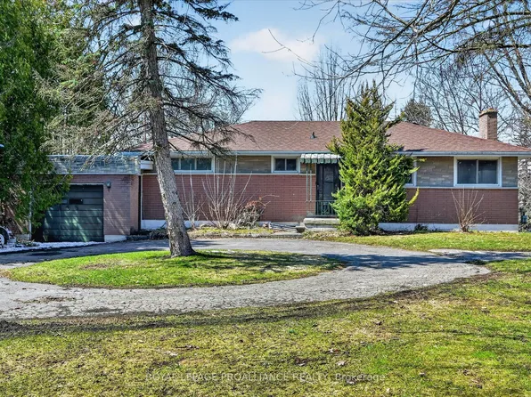 665 River Rd S, Peterborough, ON K9J 1E6