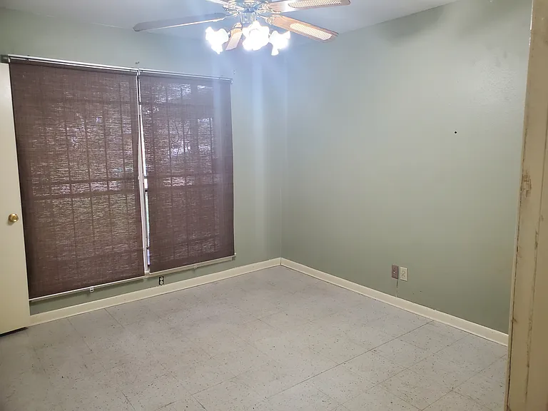 8527 Glenaire St — Photo 9