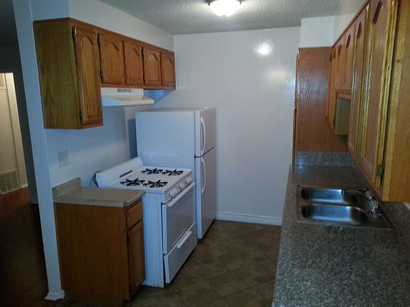 3rd image of 4801 August St APT 5