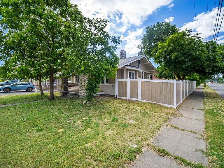 2527 W Liberty Ave — Photo 19