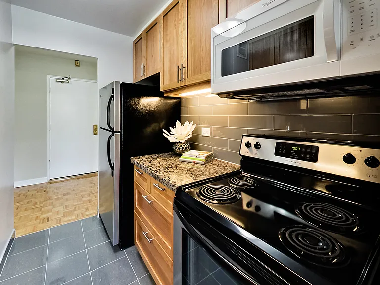 5 Elm Ave #217 — Photo 39