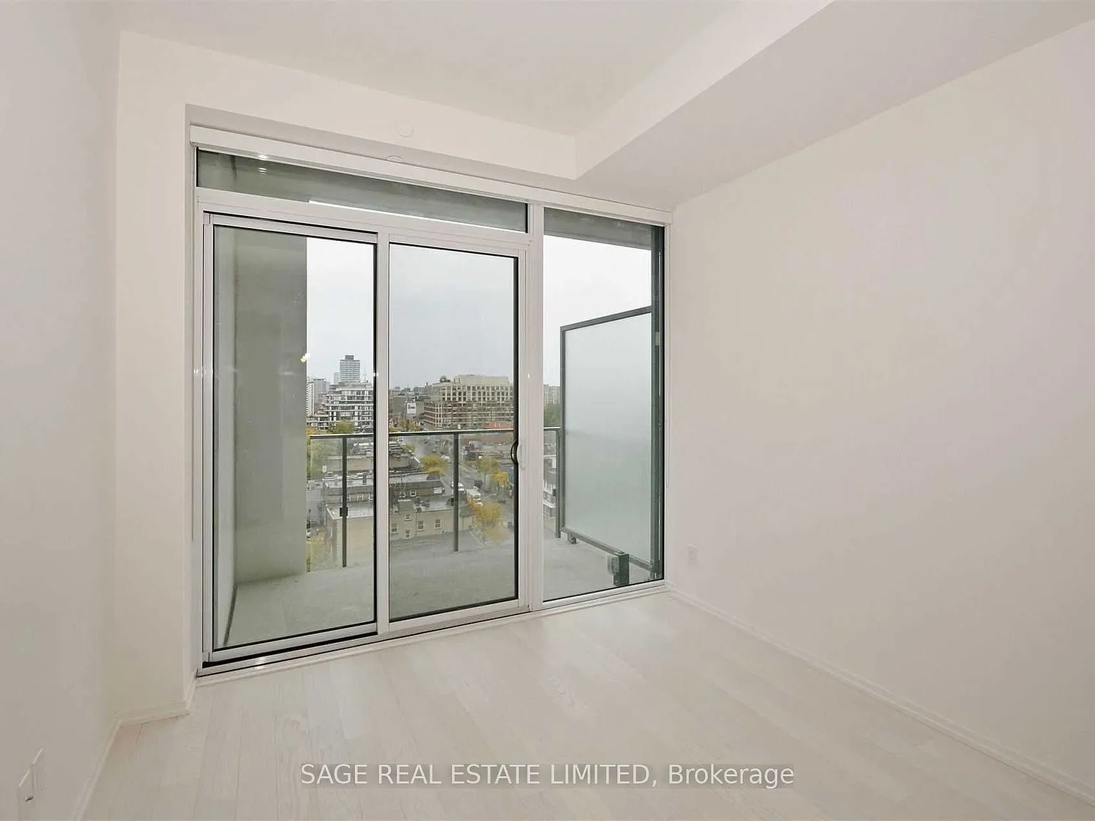 Art Shoppe Condos — Photo 2