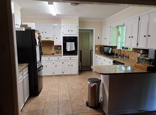 104 S Meadow Rd, Natchez, MS 39120