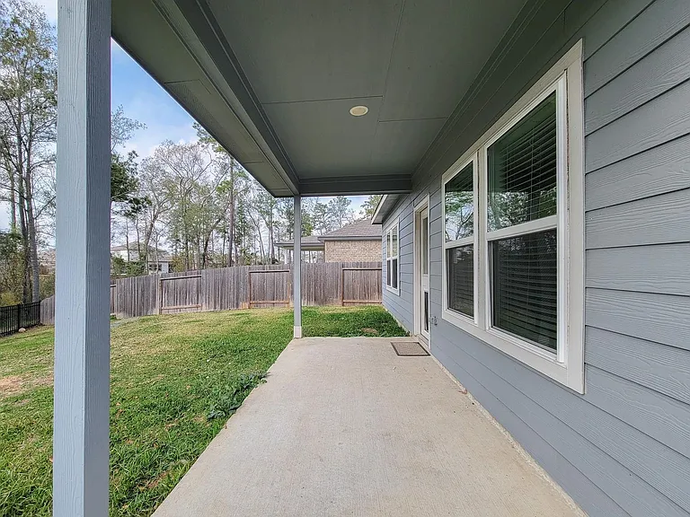 94 Valiant Ridge Trl — Photo 43