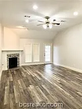 3 bed, 2.0 bath, 1512 sqft, $1,900 — Photo 2