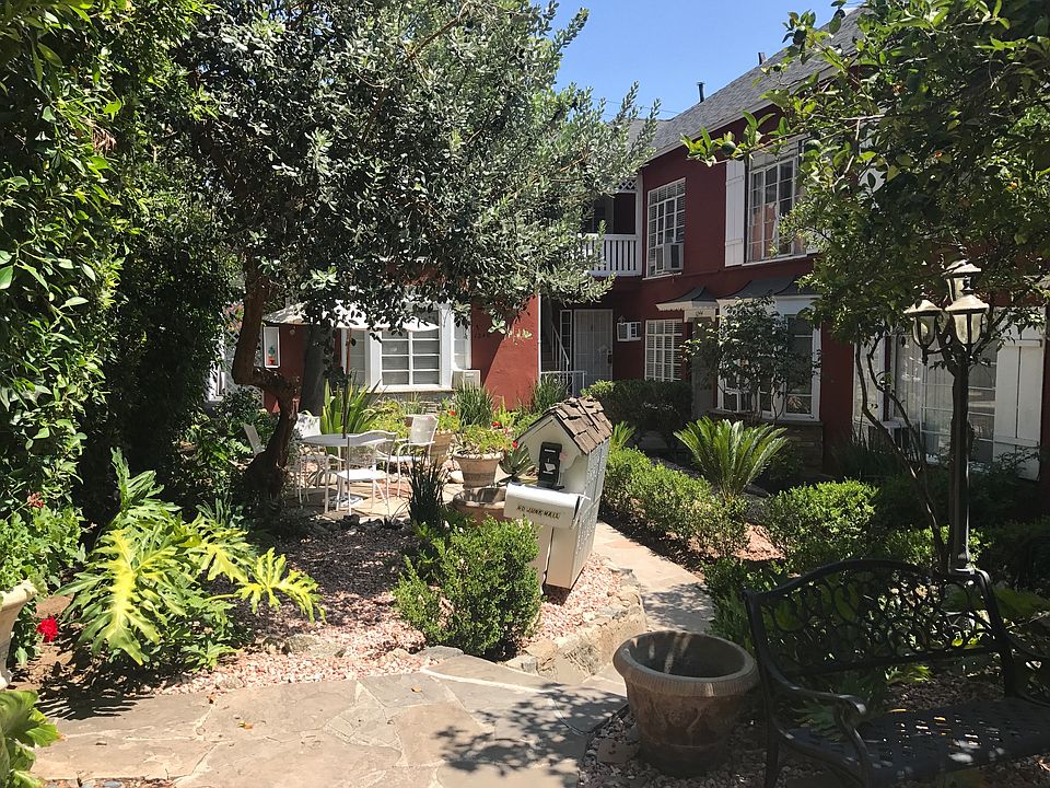2nd image of 1244 N Orange Grove Ave APT 1