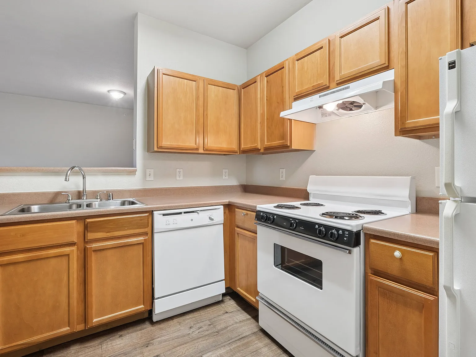 Sequoia Park Apartments — Photo 3